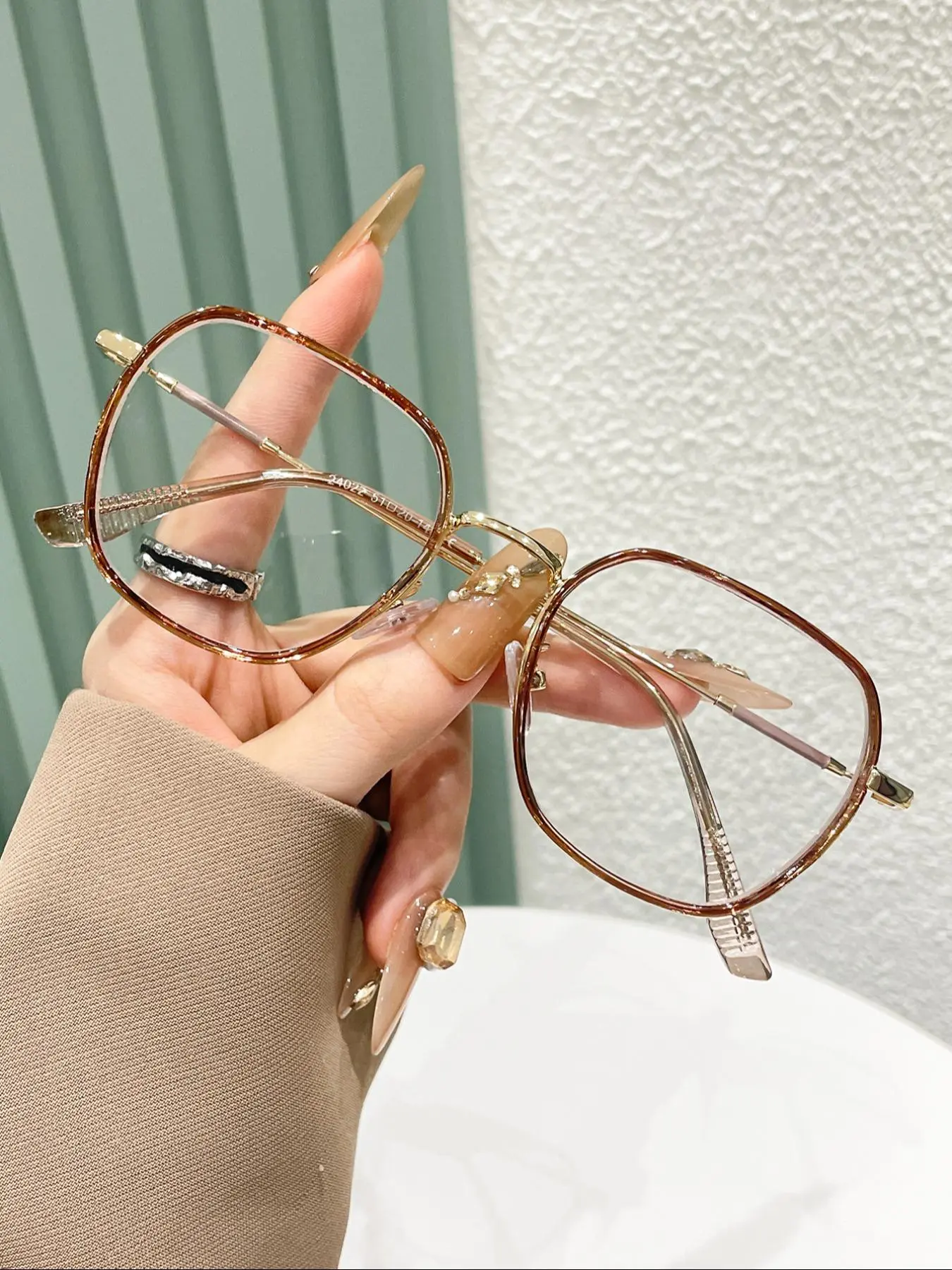 Fashionable Eyeglasses, High Quality Eyeglasses, Stylish Glasses, Trendy Casual Eyeglasses for Women & Men, Fashion Eyeglasses for Work, Daily Clothing Decor, Perfect for Student Daily Use