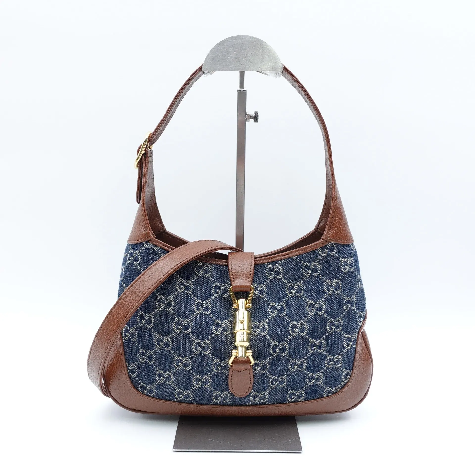 Pre-owned Celine Triomphe coated canvas and leather Shoulder Bag Blue Triomphe Canvas T10428716