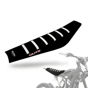 GUTS - Macfox M19 Ready-To-Go Ribbed Seat Cover
