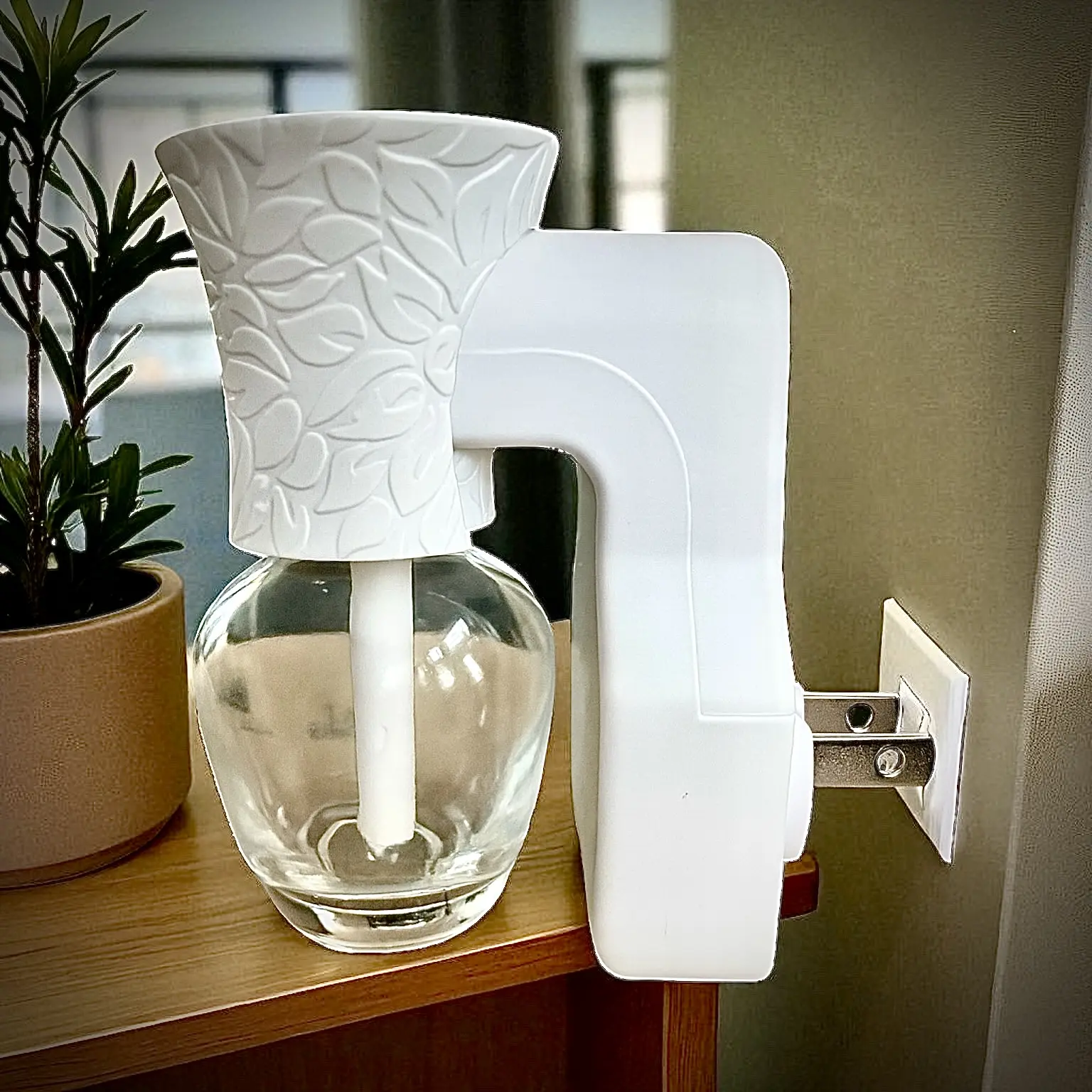 Aroma360 Essential Oil Room Wall Plugin - Handcrafted Premium Diffuser Oils for Unparalleled Aroma Experience