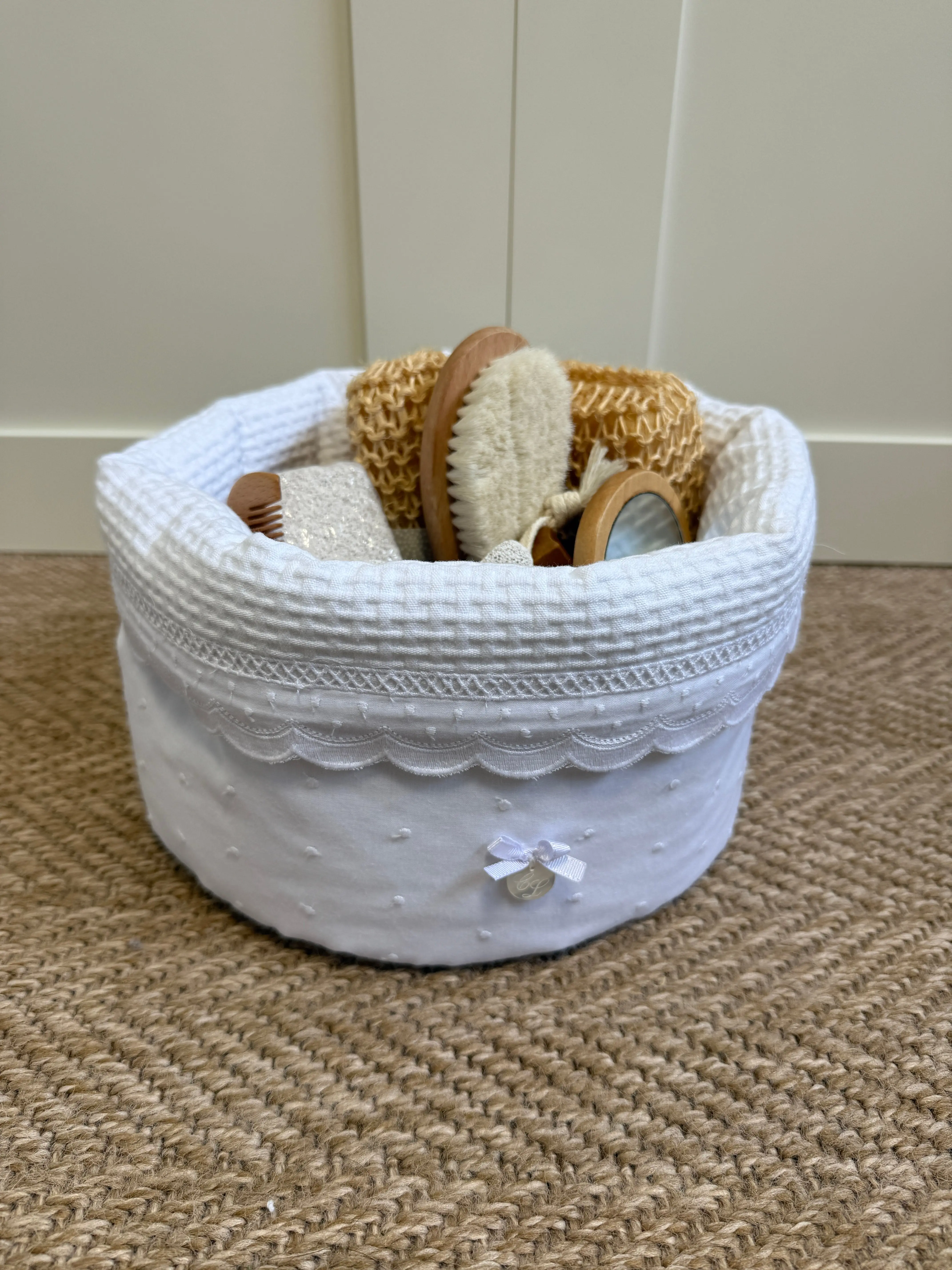 Lucia White Fabric Basket, Reversible Toiletry Organiser for Baby Nursery, Washable Bathroom Accessory - Made in Spain