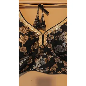 Floral print blouse