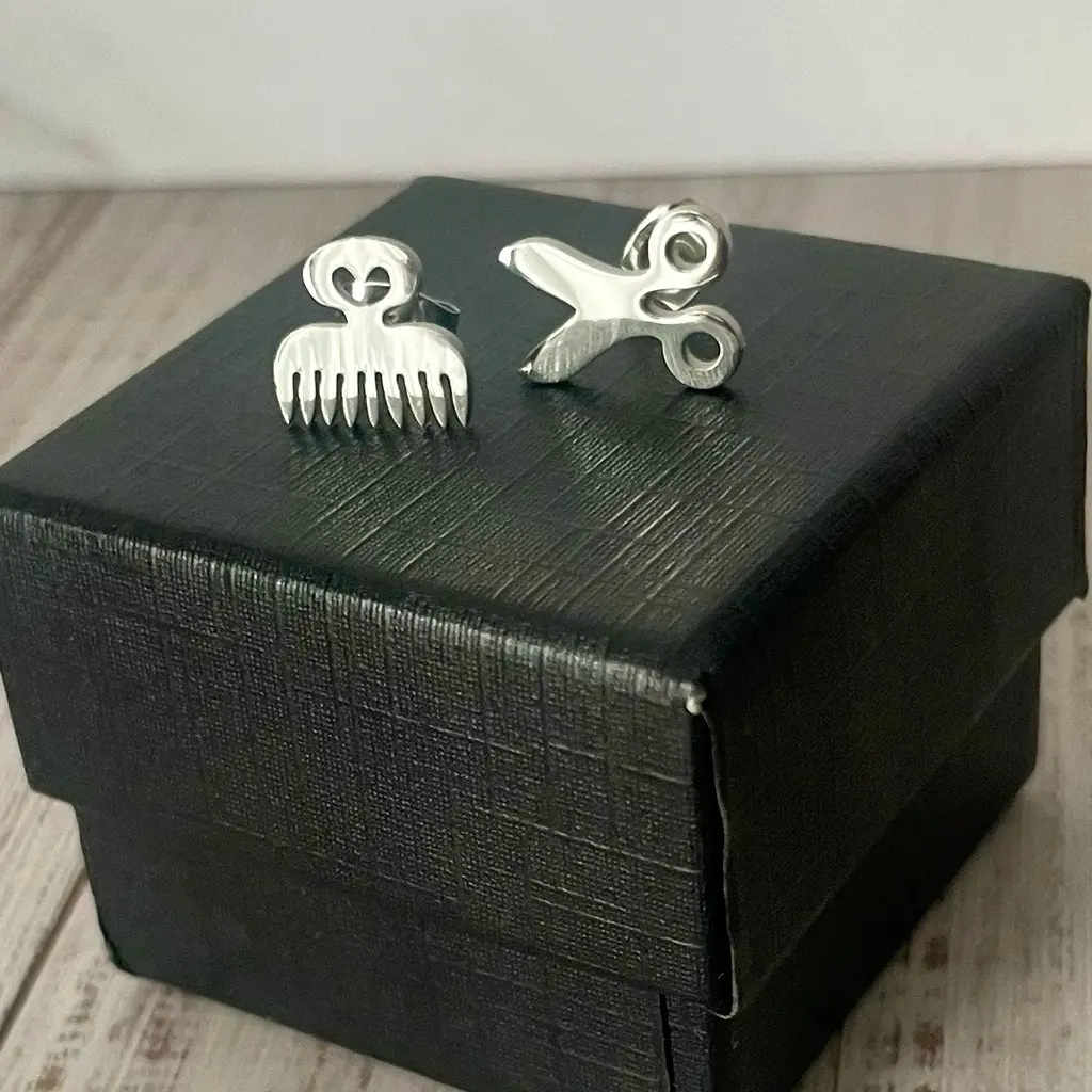 Stainless Steel Shears & Comb Earrings - Barber Gift Elegant Design with Versatile Use Ideal for Everyday Wear Non Tarnish Jewelry Stud Earrings