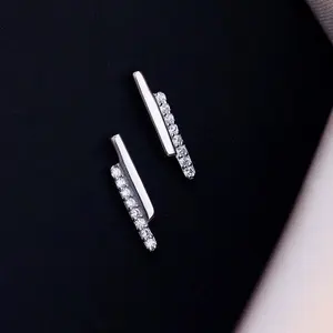 s925 sterling silver Interlaced Zirconia Bar Stud Earrings，Minimalist Simple Unique Earrings for galentine‘s party valentine’s day gift，fashion zirconia earrings，anniversary holiday jewelry，gift for women