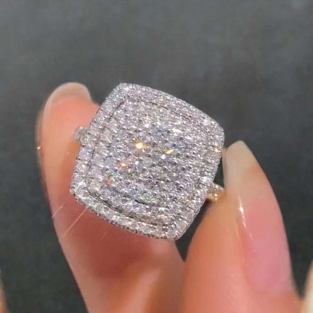 Women's Shiny CZs Radiant Cut Cubic Zirconia Engagement Ring - Fashionable Jewelry, Brilliant Effect, Casual Daily Accessory & Proposal Gift, Cubic Zirconia Rings