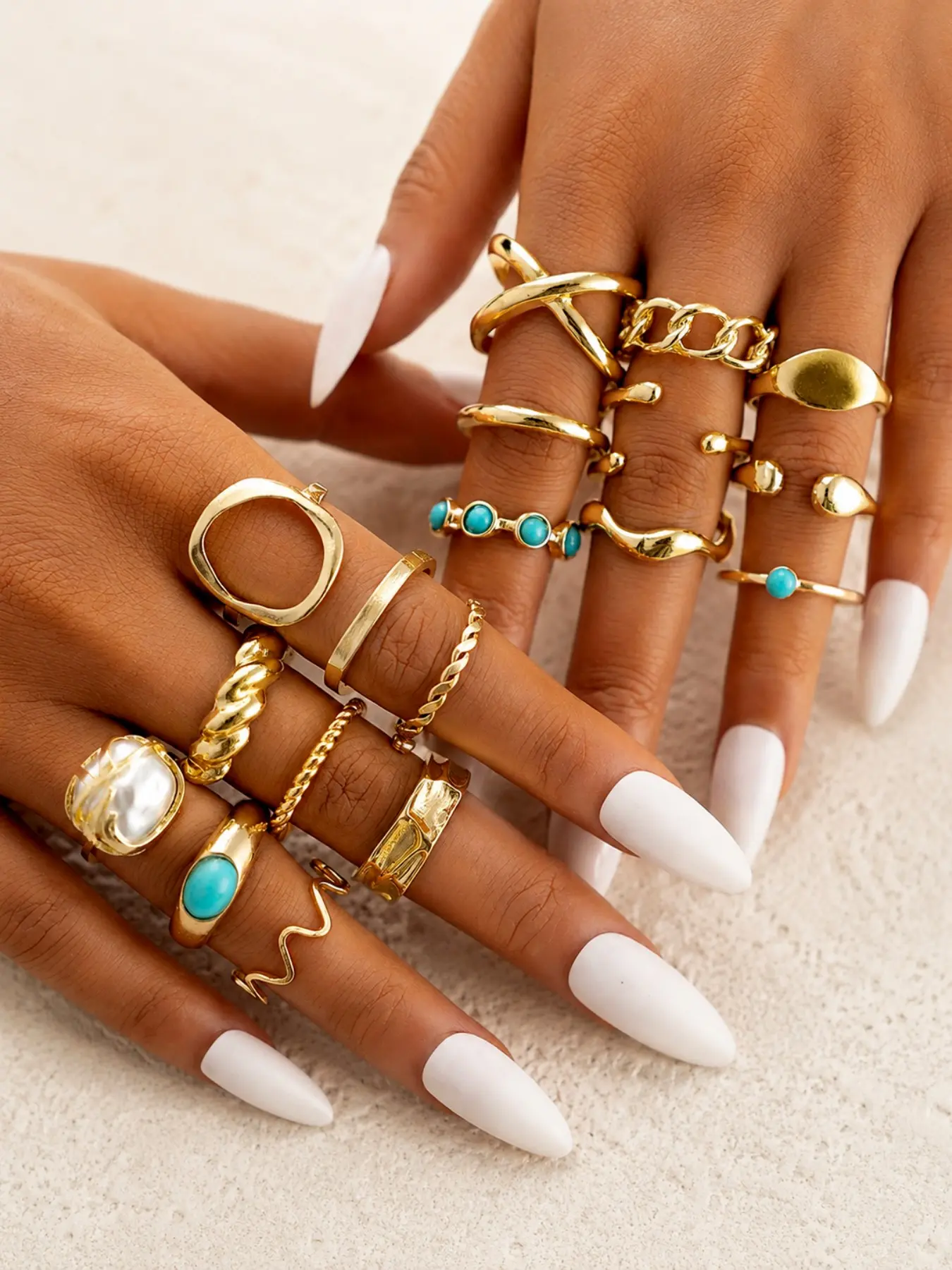 18-Piece Women's Fashion Bohemian Stackable Rings Set, Boho Style Rings Vintage Chunky Boho Turquoise Pearl Cross Wide Band Irregular Ring Set, Perfect Gift for Girlfriend Mom