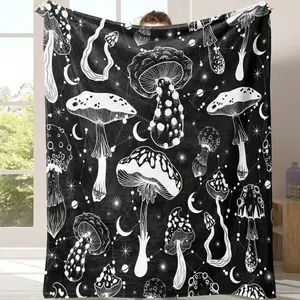 Mushroom Print Flannel Fabric Multi-Size All-Season Stain-Resistant Blanket, Breathable Bedding for Cooled Spaces, Christmas Gifts for Home & Office Nap Use