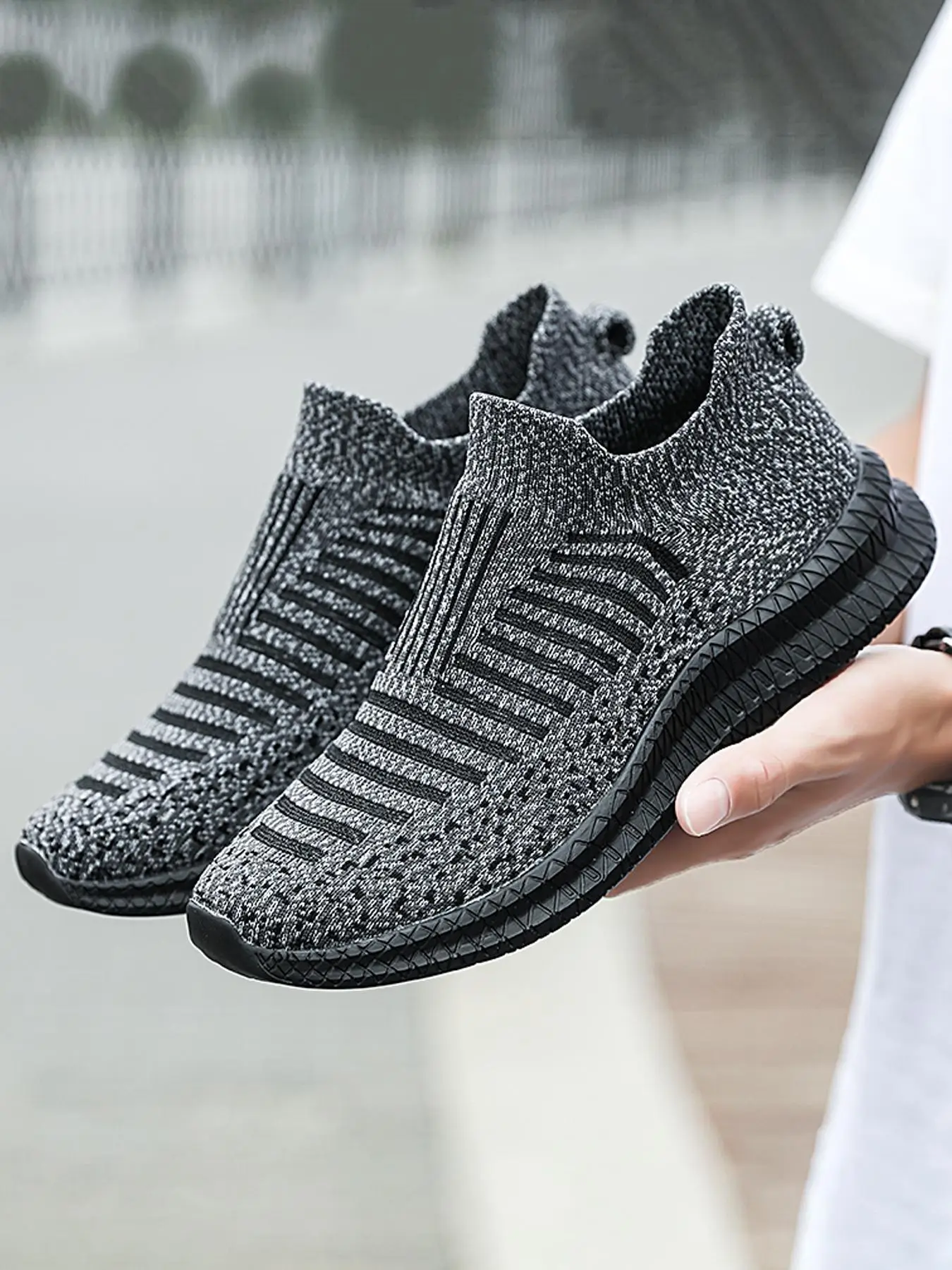 Men's Sporty Striped Pattern Low Top Slip on Sneakers, 1 Pair Casual Comfortable Breathable Running Shoes, Trendy Mesh Sneakers for Daily Wear, Nation