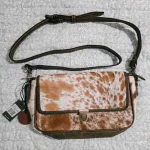 Mrya Crossbody