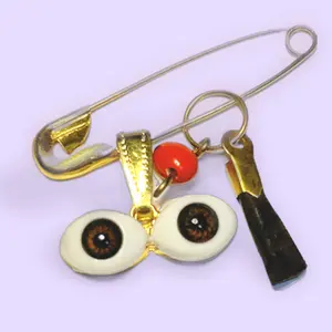Azabache Protection Pin, Stylish Religious Home Decor Accessory with Symbolic Brown Santa Lucia Eyes, Style