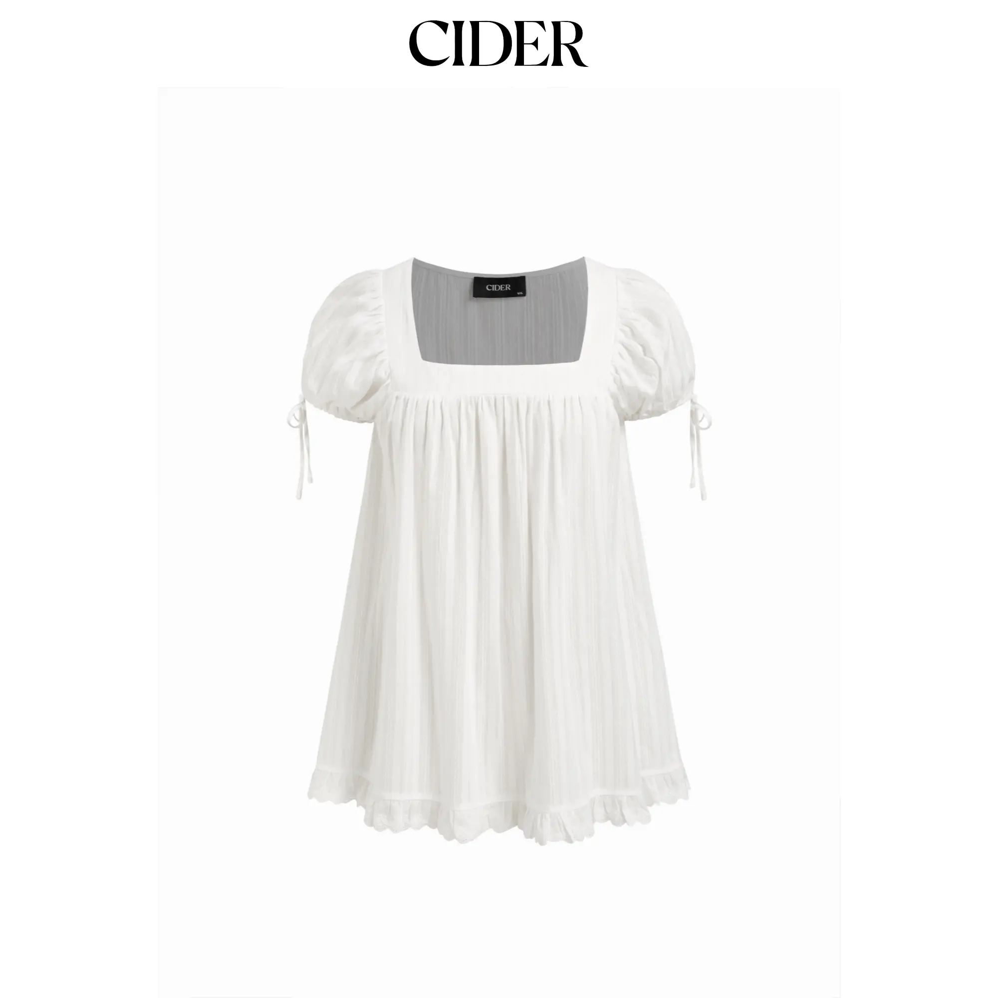 Cider Women's Curve & Plus Chic Oversized Cotton-blend Blouse with Puff Sleeves, Square Neck and Knotted Ruffle Detail, Chic Curves, Oversized Blouse, 1Xl - 16/18, Shirred Detail, Short Sleeve, Smocked Puff, Long Top, Cute