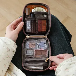 PVC Mini Portable Makeup Bag, 1 Pc Travel Beauty and Toiletry Storage Bag, Exquisite Mini Lipstick Pouch, Makeup Organizer Pouch for Students and Women, Gift for Sisters, Girls, Friends and Teachers