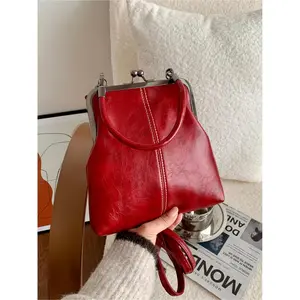 European and American style retro clasp purse, high-end waxed leather crossbody bag, niche design, suitable for parties, dinners, shopping, commuting, and everyday accessories, Lightweight Crossbody Bag