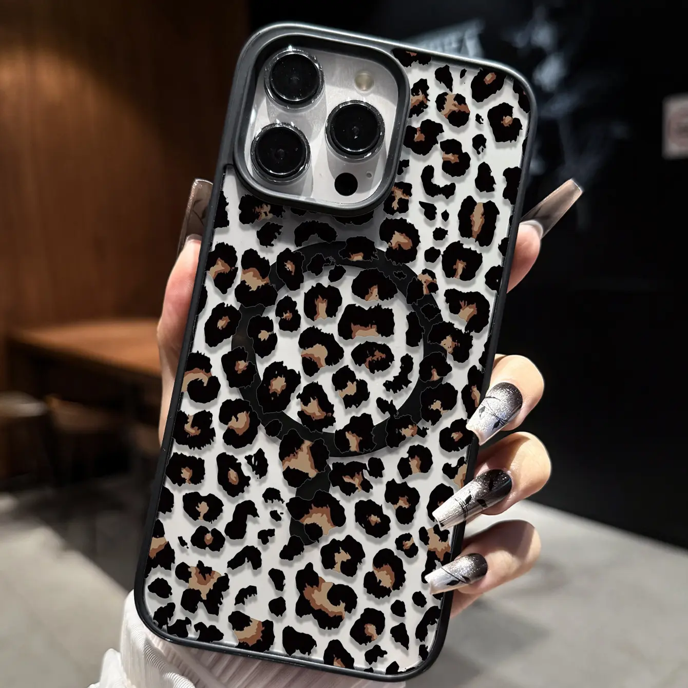 Magnetic Vintage Leopard Print Protective Phone Case - Casing Cover for iPhone 17 E Air Pro ProMax, 16 15 14 Plus, 13 12 Mini, 11 X XS XR - Shockproof, Anti-Fingerprint Mobile Phone Accessories, Wireless Charging Supported, Cheetah Print