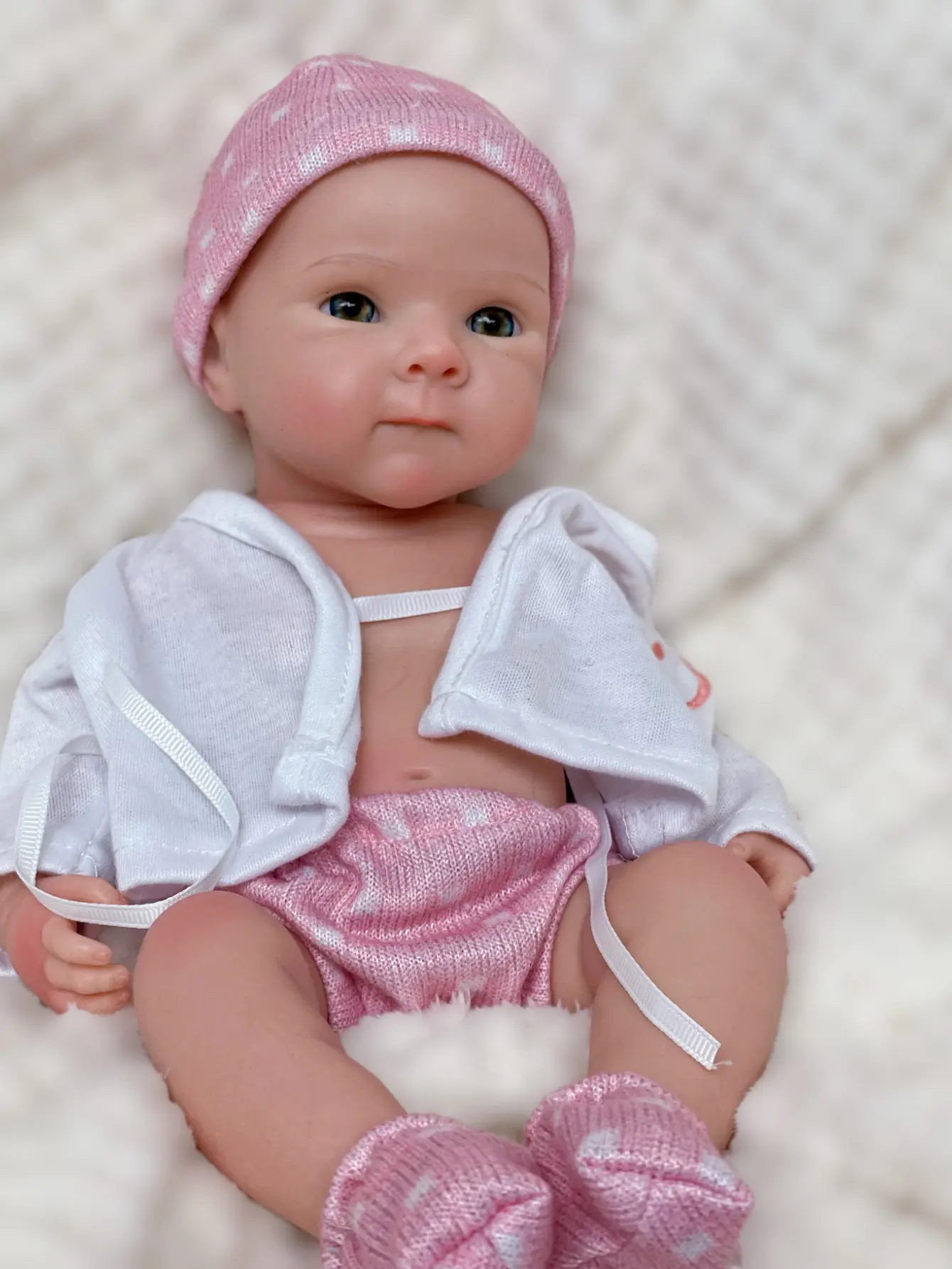 12.98 inches 33cm lifelike full silicone reborn girl doll, soft touch baby doll, cute face, reborn baby, reborn artist, perfect gift for collection, holidays, birthdays and Christmas