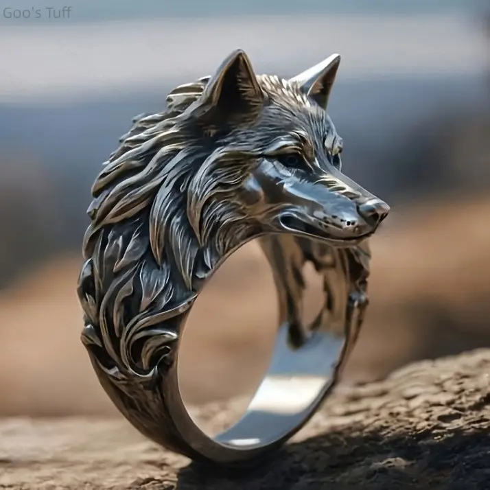 Men's Vintage Hip Hop Animal Statement Ring - Bold Domineering Wolf Head Sculpted Band, Open Adjustable Oversized Unique Design, For Streetwear & Cross-Border Fashion Accessories
