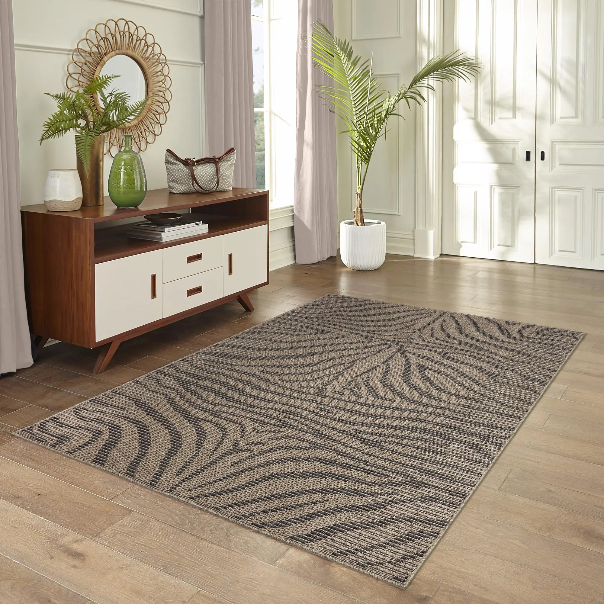 Lush Decor MONACO Indoor-Outdoor Power Loomed Polypropylene Easy Care Flatweave Area Rug - Traditional Graphic Global Zebra Animal Pattern Rugs for Living Room Decor, Entrance Use
