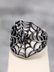 Spider Web Ring Jewelry Accessory, Elegant Hollow Design, Perfect Gift for Men and Boys, Unique Statement Piece, Holiday Jewelry Gift