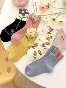 5 Pairs of Women's Spring/Summer Artistic 3D Flower Mid-Calf Socks – Mori girl romanticism with 3D flowers blooming at the ankle, unique designs you won't see everywhere, for the poetic girl wandering through flowers