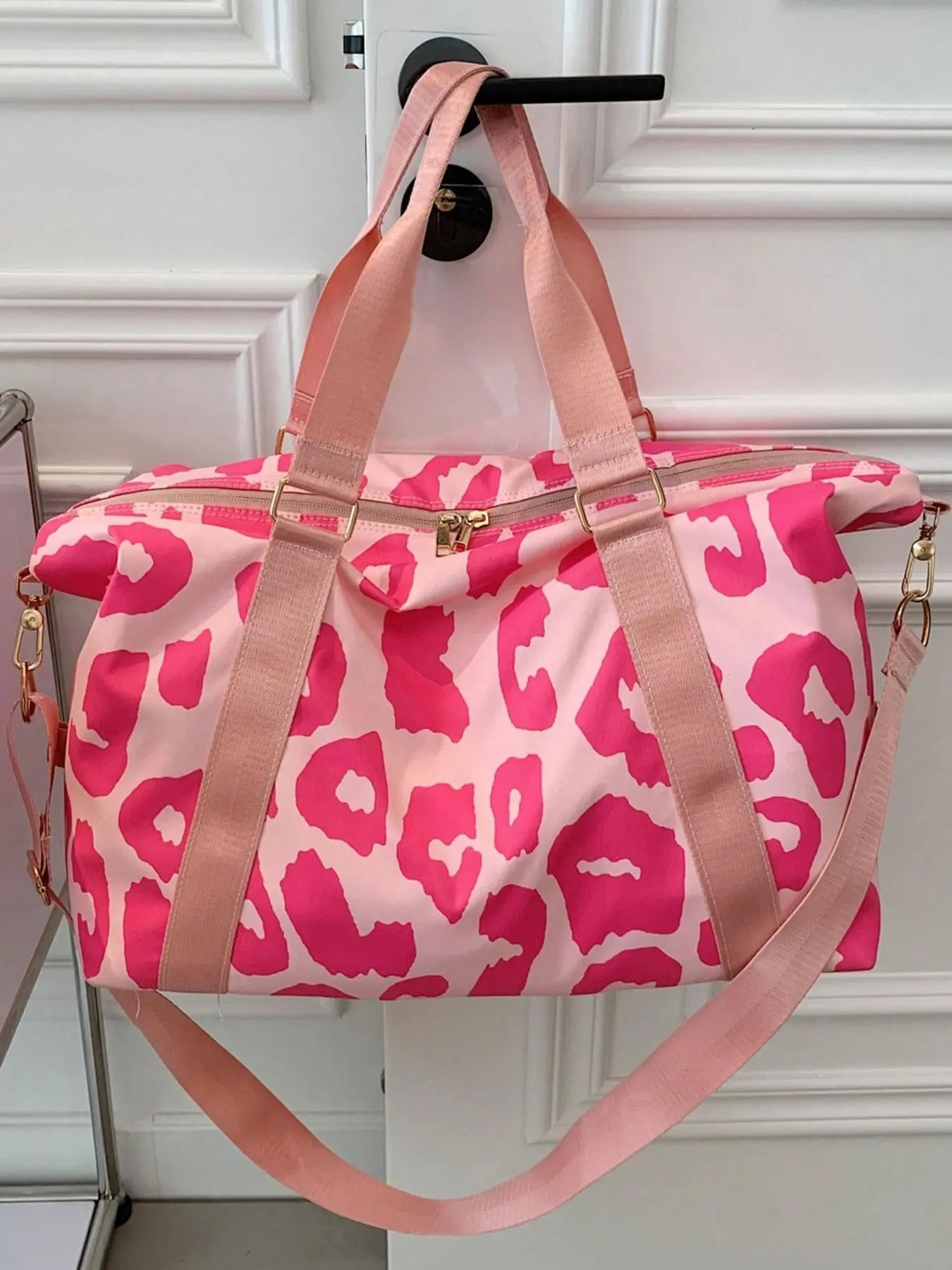 Large capacity versatile crossbody bag, Colorblock bag, retro leisure travel bag, foldable texture shoulder bag, Bags for travel, suitable for shopping, travel, fitness