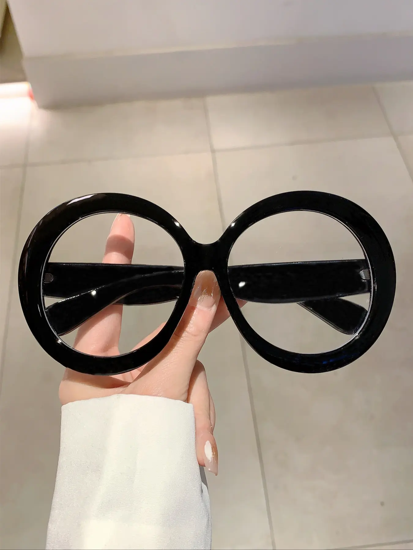 Women's New Round Large Frame Flat Glasses, Trendy Solid Color Design, Fashionable Eyewear Accessories, Stylish Eye Protection, Round Frame Eyeglasses, Trendy Casual Eyeglasses, Trending Glasses