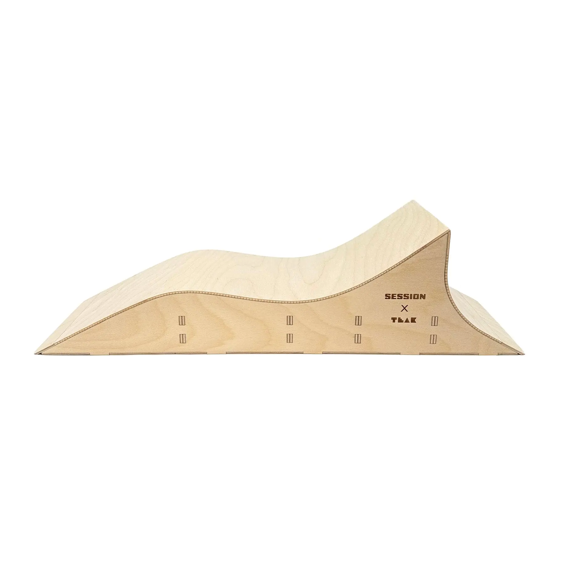 The Shark - Quarter Pipe + Mellow Wave Ramp