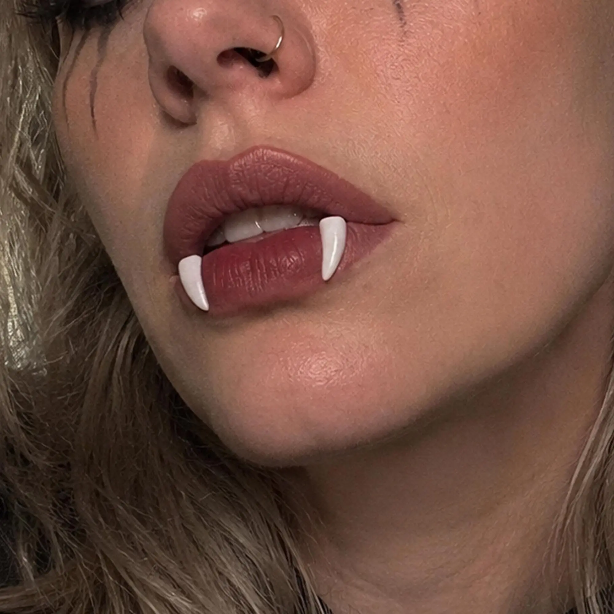 Oufer Halloween Vampire Adjustable Fake Teeth 2PCS Lip Jewelry Halloween Costume Accessory