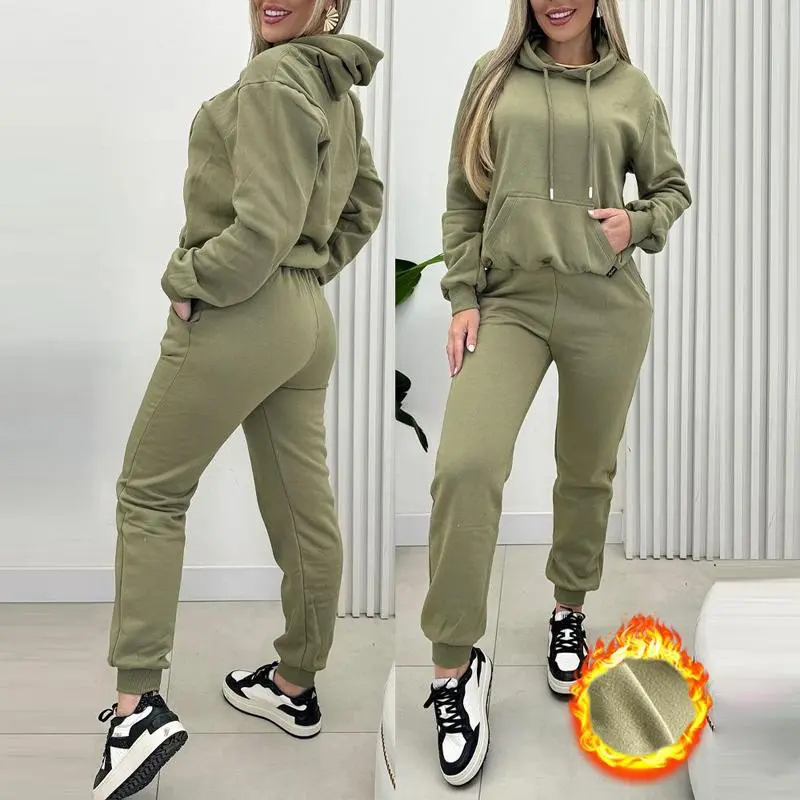 CHICME Women's 2-Piece Hooded Sports Tracksuit - Fleece-Lined Sweatshirt with Kangaroo Pocket, Cuffed Jogger Sweatpants - Sporty Chic Casual Set, Sweatshirts for Women