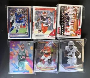 Random pack of base football cards