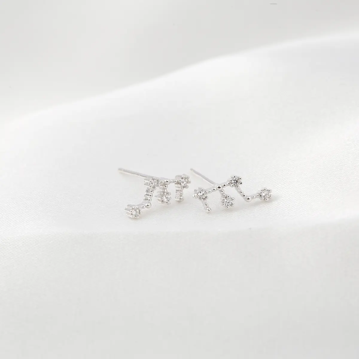 925 Sterling Silver Virgo Stud Earring (1 Pair)
