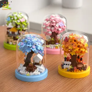 HUIQIBAO MOC Four season Mini Tree House with Display Box Model Micro Building Block Diamond Brick Toy for Children Desk Decor.