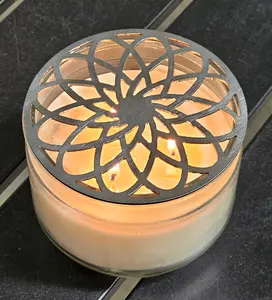 Gilded Rosette Candle Topper – Metal Decorative Jar Candle Accessory for Vintage & Farmhouse Decor