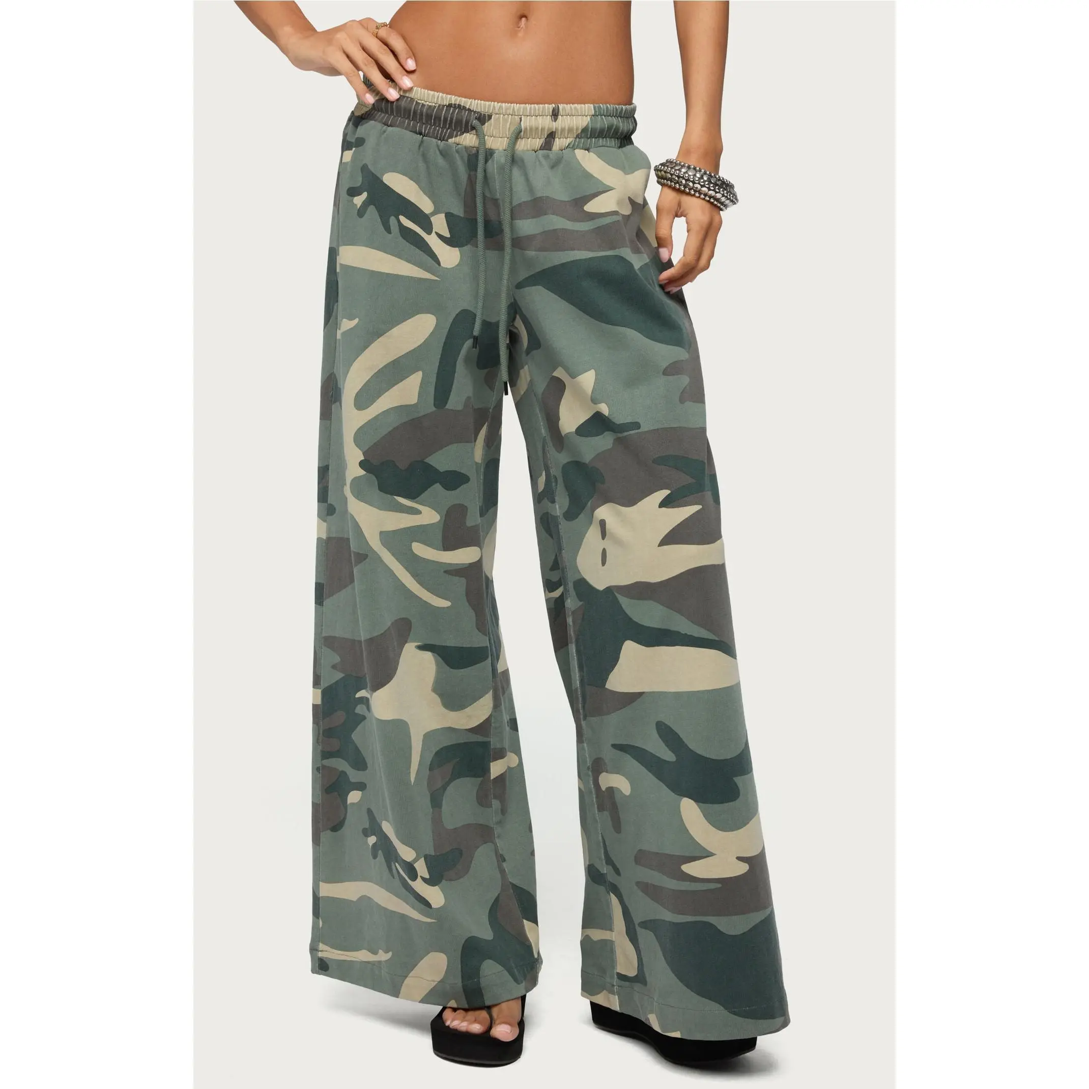 Edikted Women's Allen Camo Wide Leg Sweatpants