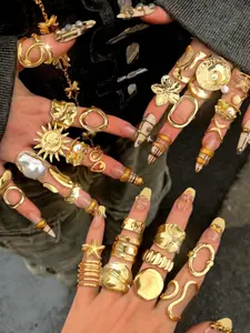 Vintage Coin Ring Set, Beautiful Rings, Stackable Rings, Multilayer Design, Floral & Geometric Patterns, Unique Textured Finish, Accessory for Women, Trendy Jewellery Accessories, Boho Style Rings, Dainty Stacking Rings, Statement Multi Ring