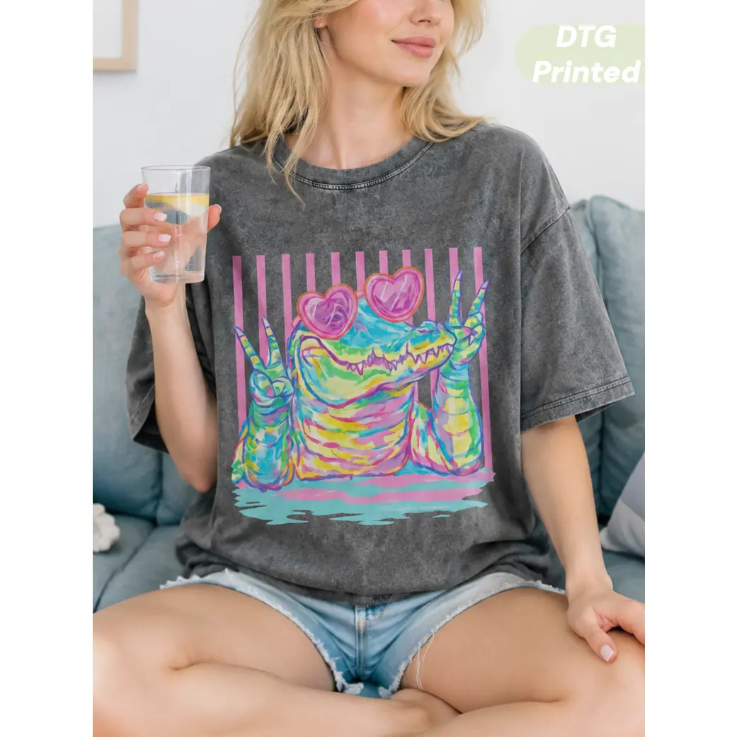 MUSEBEAU DTG Printed Preppy Crocodile T Shirt,Vintage Washed Graphic T-Shirt,Alligator with Heart Sunglasses TShirt,100% Cotton Girly Summer Animal T-Shirt,Trendy Kids Graphic Tee Baggy Retro Streetwear Womenswear Summer Outfit,back to school shopping