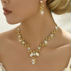 Women's 2-Piece Rhinestone Water Drop Jewelry Set - Bling, Shimmering, Stylish Costume Accessories for Party Dresses (Necklace and Earrings), Bling Jewelry Sets, Shimmering Jewelry Sets