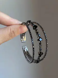 Fashionable & Elegant Rhinestone Elastic Cuff Bracelet, Zinc Alloy Graphic Design, All-Season Accessory for Women