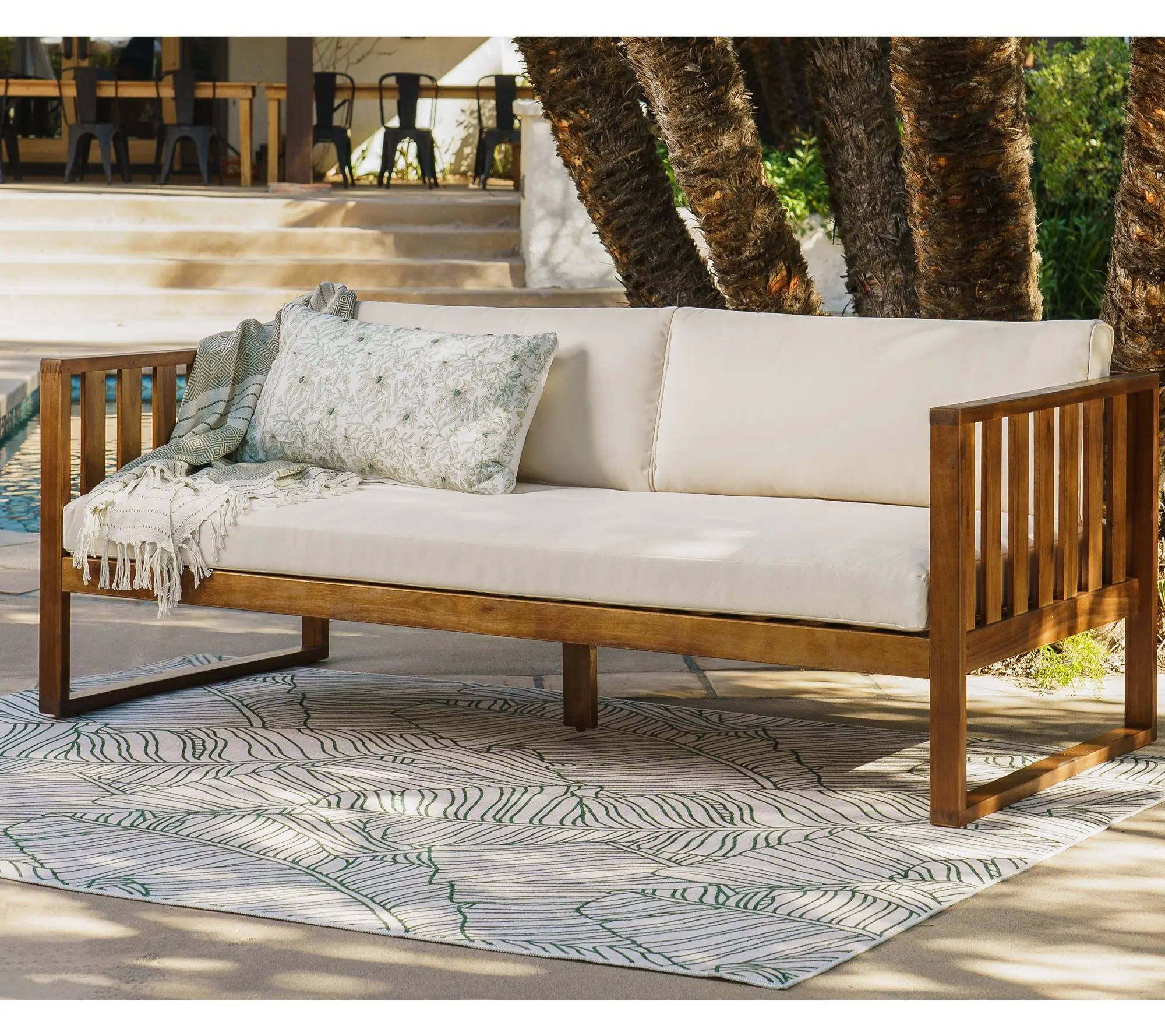 Linon Home Dennehy Outdoor Daybed Linon Home Dennehy Outdoor Daybed