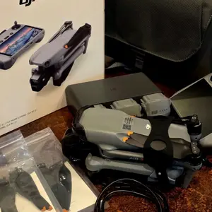 DJI Air 3 Fly More Combo w case