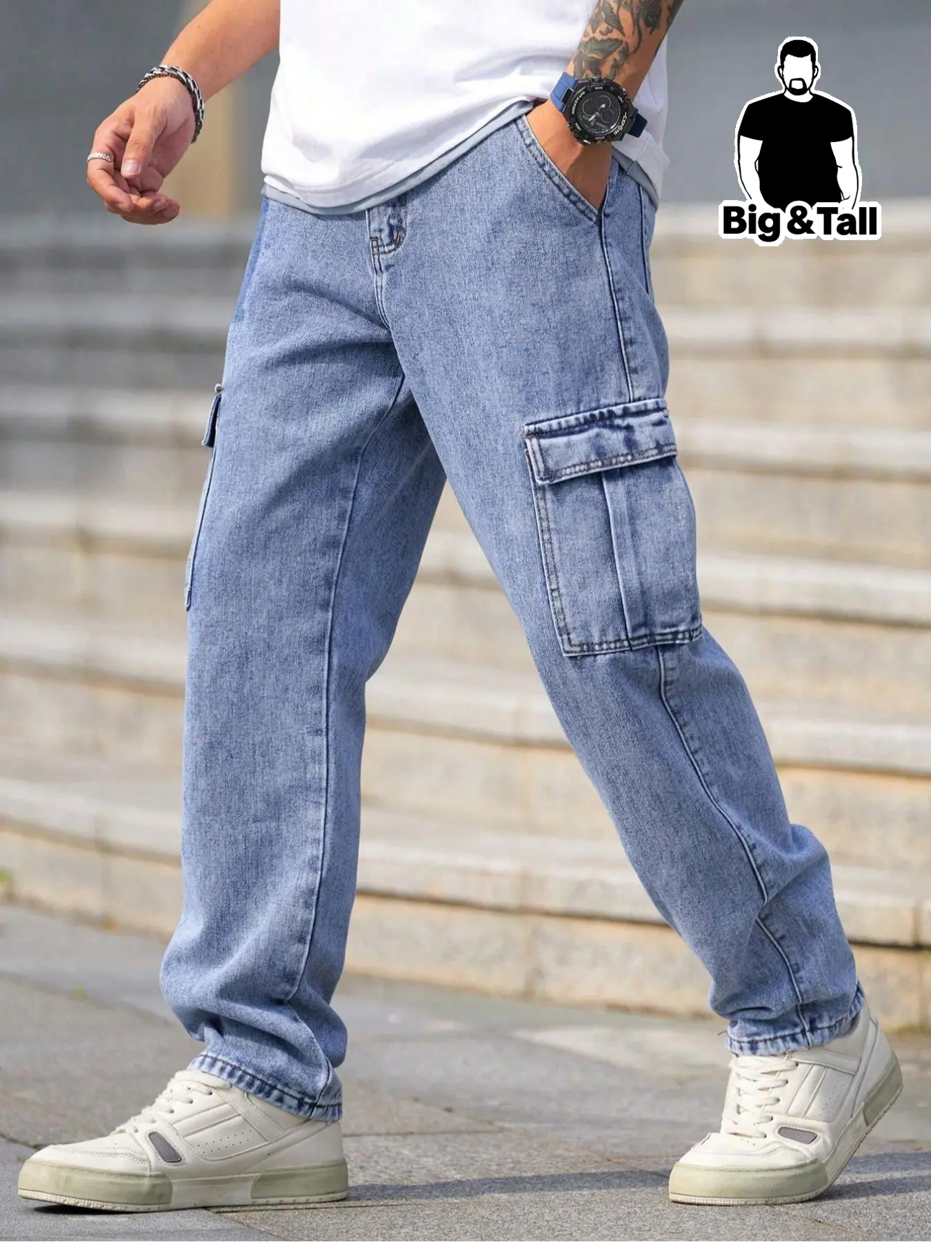 Men's plus-size light blue casual multi-pocket cargo jeans, with a loose elastic fit and flap pocket design, made of classic denim fabric that is sturdy and durable, suitable for men's daily travel or casual activities, Casual Plain Denim