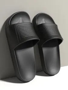 Unisex Eva Slippers, Sporty Polka Dot Design, Comfortable Soft Sole, Ideal for Outdoor Beach & Indoor Use, All-Season Footwear