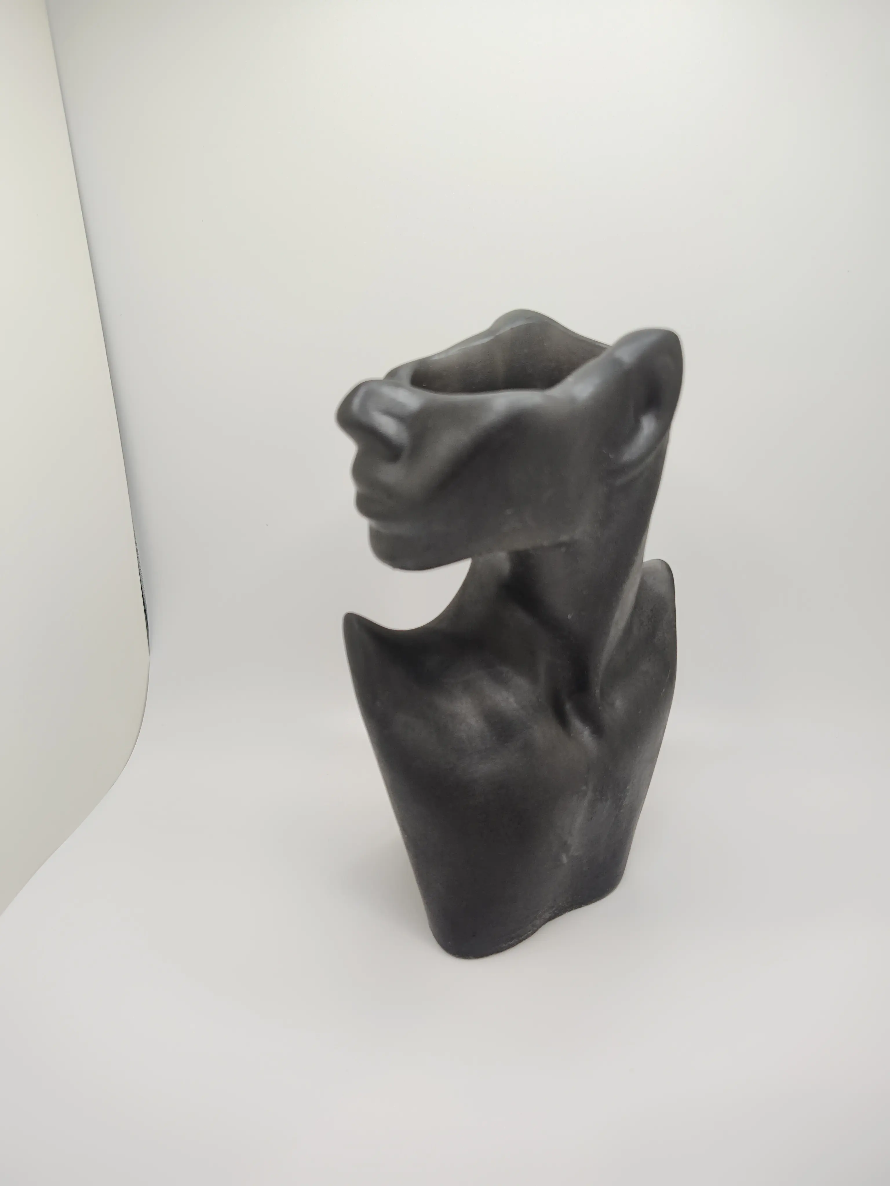 Custom Resin Women Silhouette Vase - Home Decor - Handmade Unique Black Vase - 6 Inches Tall