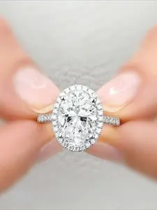 Fashionable, luxurious, versatile oval women's ring suitable for daily parties, banquets, engagements, women's high-end jewelry, holiday gifts