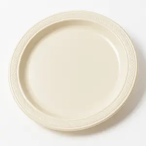White 7" Round Plastic Dessert Plates - 20 Pack
