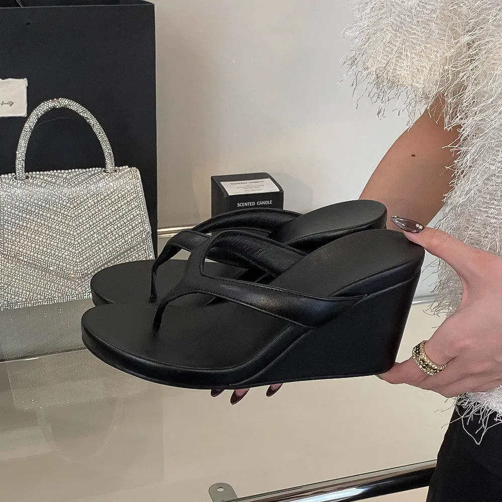 2026 New Women’s Flip Flops/Toe Slippers, 8 cm Ultra High Heels, Summer Stunning Design, Wedge Heel, Silver, White, Coffee Brown, Black, Thick Sole Sandals, Footwear Walking Shoes Makapal Tsinelas Tactical