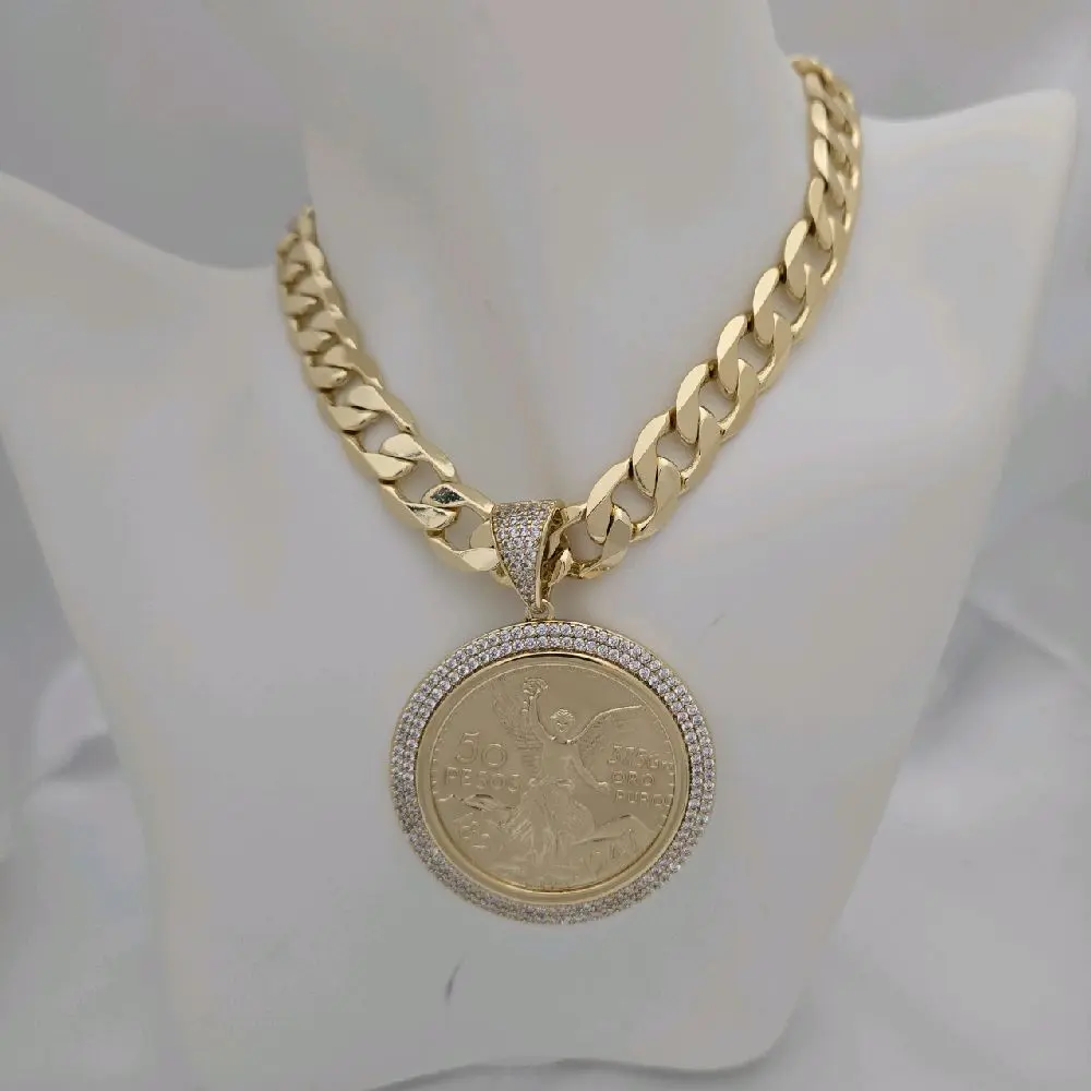 Cadena 226 y Dije Centenario 633 Gold Plated Necklace with Rhinestone Encrusted Coin Pendant for Men