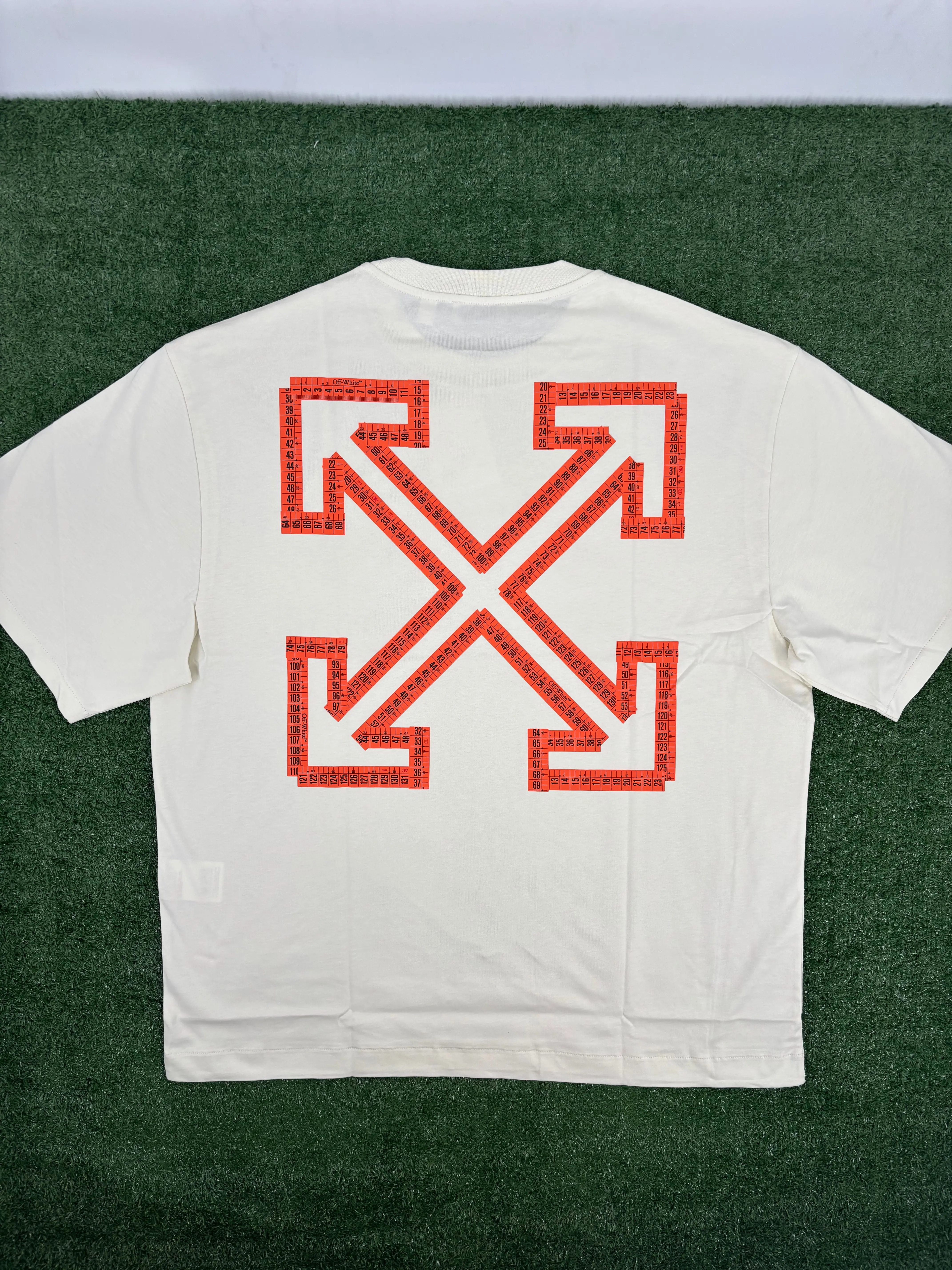 OFF-WHITE "Tape Arrows" Vanilla Ice White Skate Fit T-Shirt Size Small