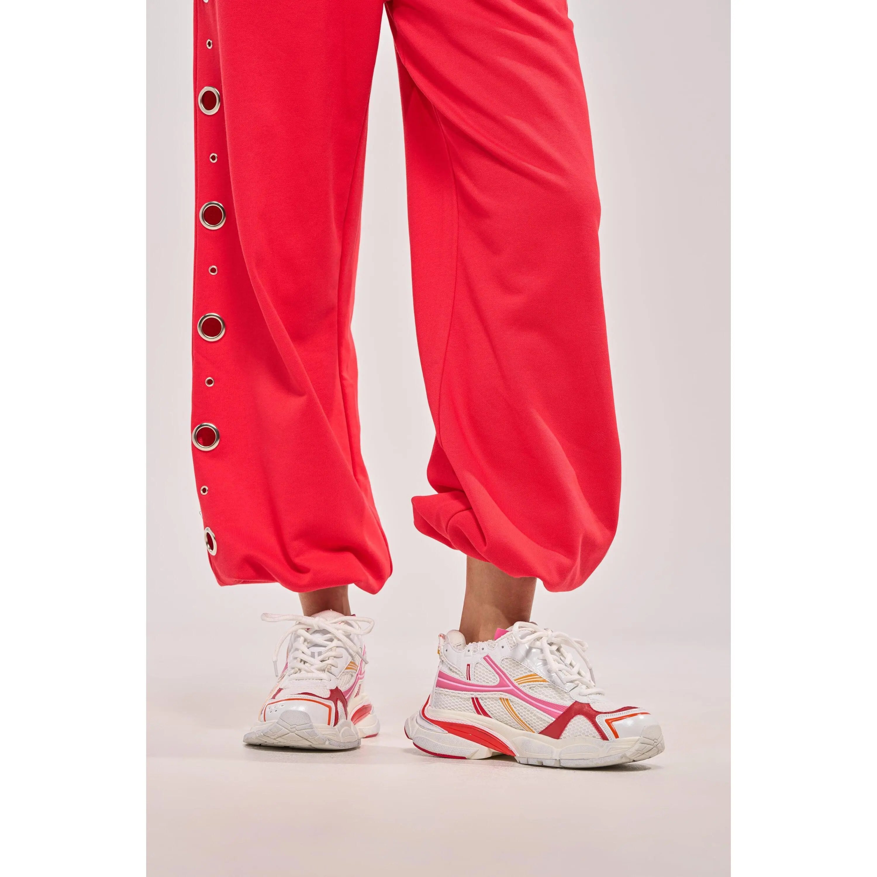 AKIRA GOLD MELAE WHITE AND PINK SNEAKER
