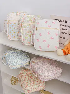 Quilted Floral Bible Cover Case, Portable Practical Bible Storage Bag, Large Bible Tote Bag, Organizer Quilted Carrying Case, Zipper Bag, Print, Storage Totes