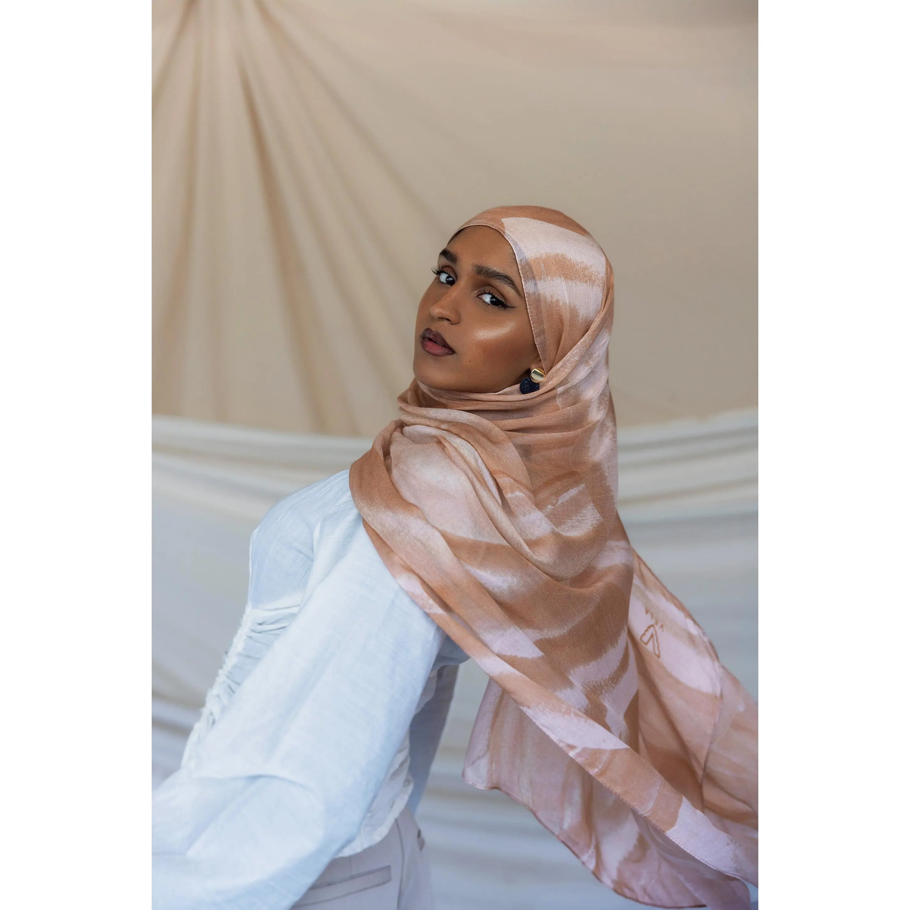 VELA Blush Sediment Print Modal Hijab - Dreamy Layered Design in Dusky Terracotta and Porcelain Hues